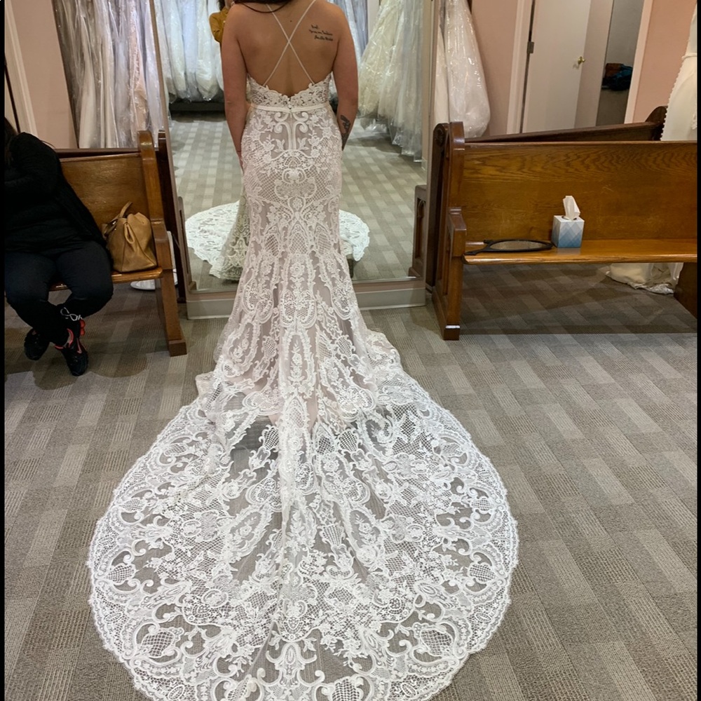 Wedding dress